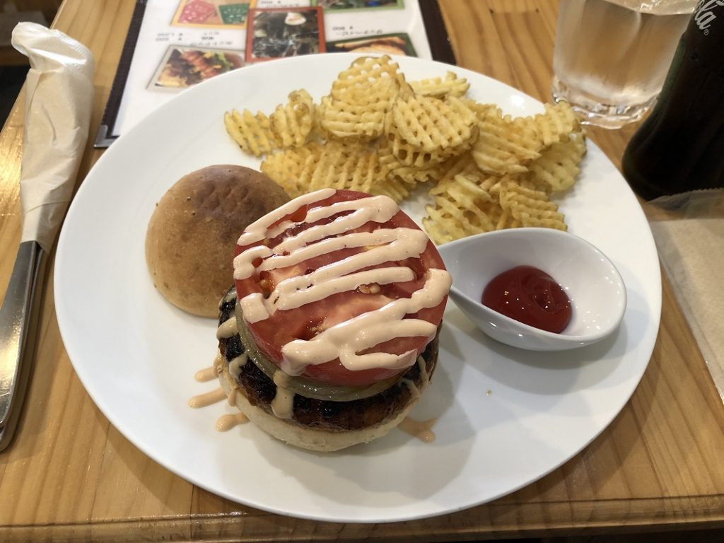 岩内町でハンバーガーを食べられるお店！ビーナッツカフェ（Bee NuTs Cafe）
