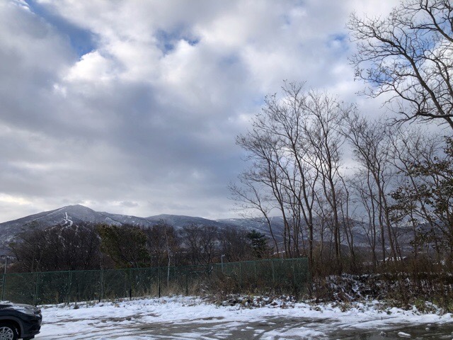 雪が降り始めた北海道岩内町