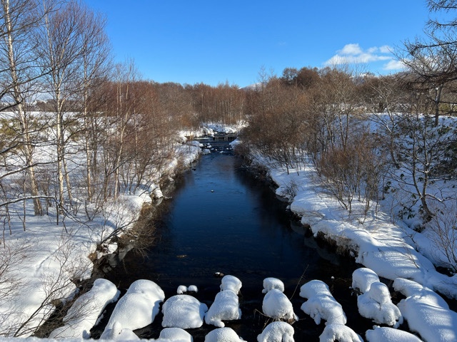 岩内町の魅力の一つ冬の晴れ間風景