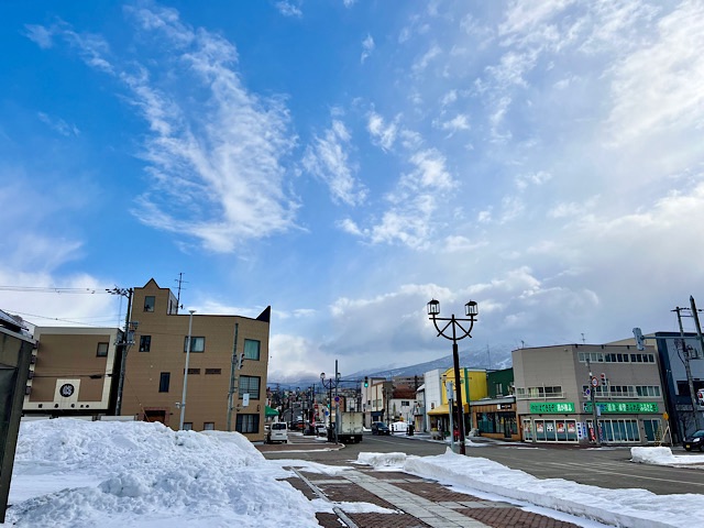 雪の商店街